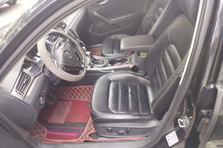 Used Volkswagen Passat 2017 280TSI DSG Luxury Edition Left Front Seat