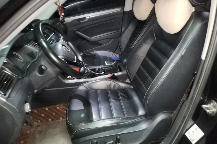 Used Volkswagen Passat 2017 330TSI DSG Luxury Edition Left Front Seat