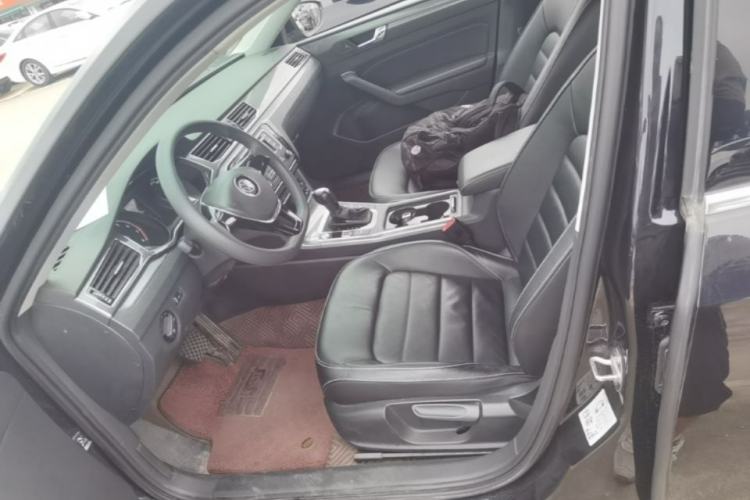 Used Volkswagen Passat 2017 1.8TSI DSG Government Procurement Version (CEA Engine) Left Front Seat