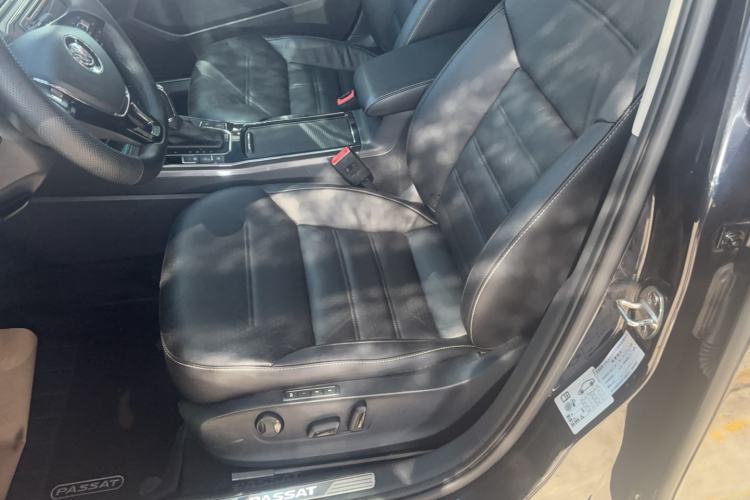 Used Volkswagen Passat 2017 330TSI DSG Prestige Edition Left Front Seat