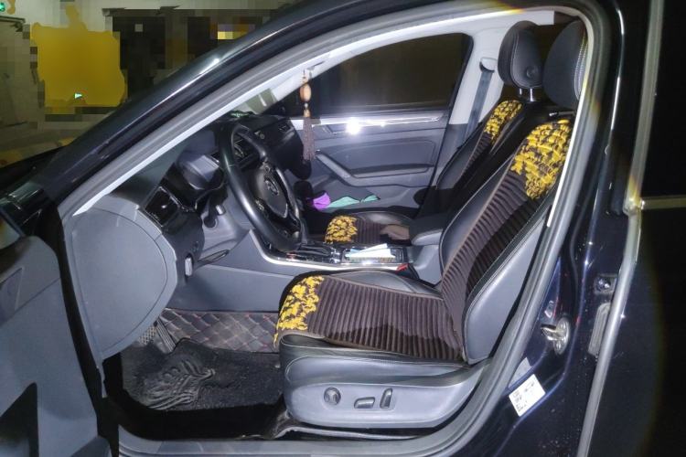 Used Volkswagen Passat 2017 330TSI DSG Luxury Edition Left Front Seat