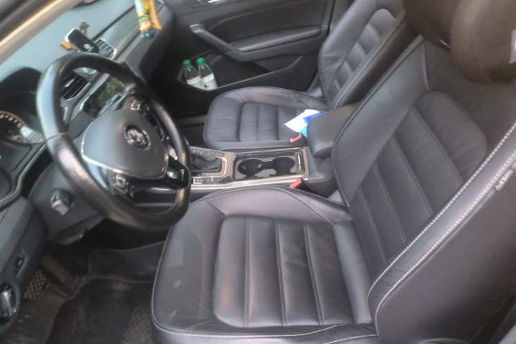 Used Volkswagen Passat 2017 330TSI DSG Luxury Edition Left Front Seat