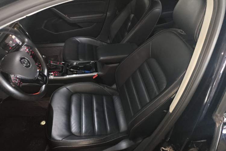 Used Volkswagen Passat 2017 330TSI DSG Luxury Edition Left Front Seat