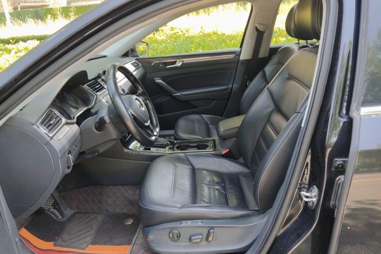 Used Volkswagen Passat 2017 330TSI DSG Prestige Edition Left Front Seat