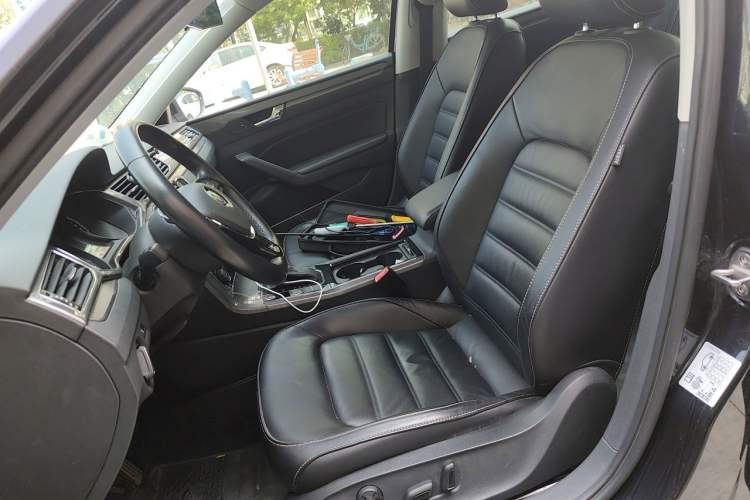 Used Volkswagen Passat 2017 330TSI DSG Luxury Edition Left Front Seat