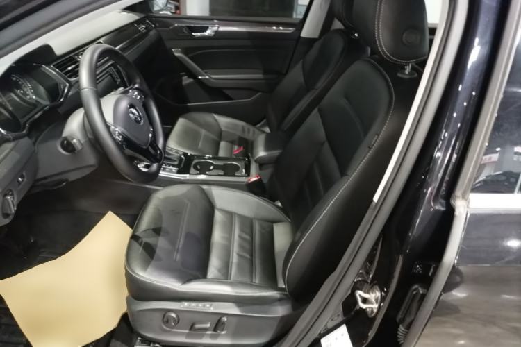 Used Volkswagen Passat 2017 330TSI DSG Prestige Edition Left Front Seat