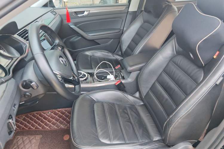 Used Volkswagen Passat 2017 330TSI DSG Luxury Edition Left Front Seat