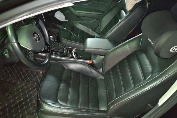 Used Volkswagen Passat 2017 330TSI DSG Luxury Edition Left Front Seat