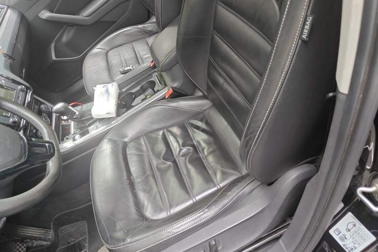 Used Volkswagen Passat 2017 330TSI DSG Luxury Edition Left Front Seat