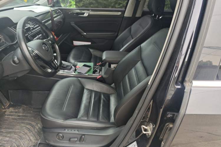Used Volkswagen Passat 2017 330TSI DSG Prestige Edition Left Front Seat