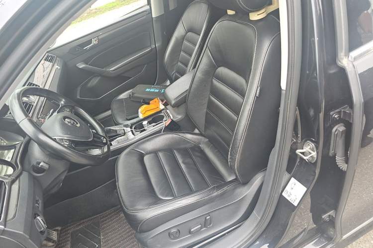 Used Volkswagen Passat 2017 330TSI DSG Luxury Edition Left Front Seat
