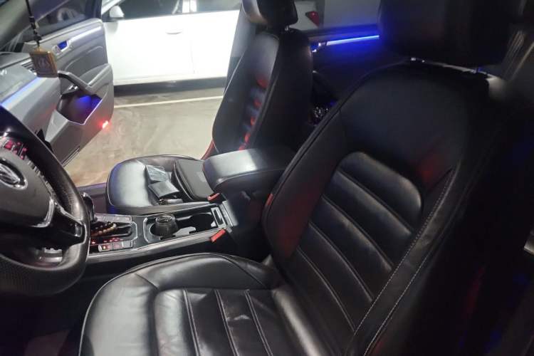 Used Volkswagen Passat 2017 280TSI DSG Luxury Edition Left Front Seat