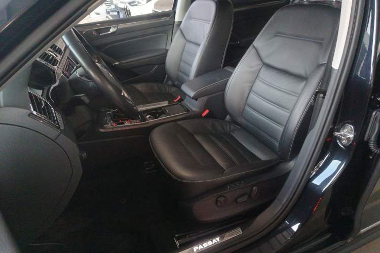Used Volkswagen Passat 2017 330TSI DSG Prestige Edition Left Front Seat