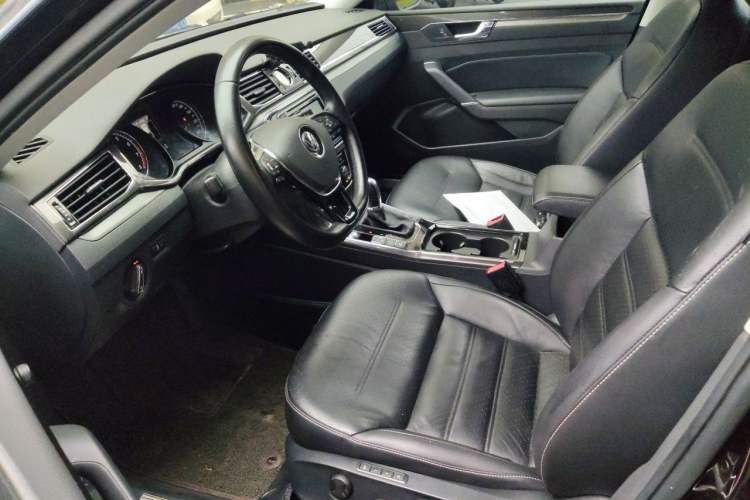 Used Volkswagen Passat 2017 330TSI DSG Prestige Edition Left Front Seat