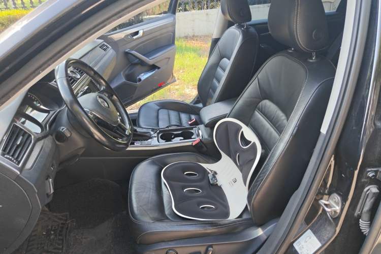 Used Volkswagen Passat 2017 330TSI DSG Luxury Edition Left Front Seat