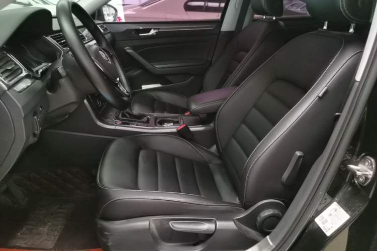 Used Volkswagen Passat 2017 1.8TSI DSG Government Procurement Version (CEA Engine) Left Front Seat