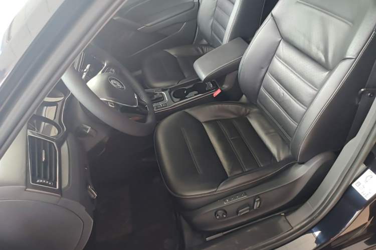 Used Volkswagen Passat 2017 330TSI DSG Prestige Edition Left Front Seat