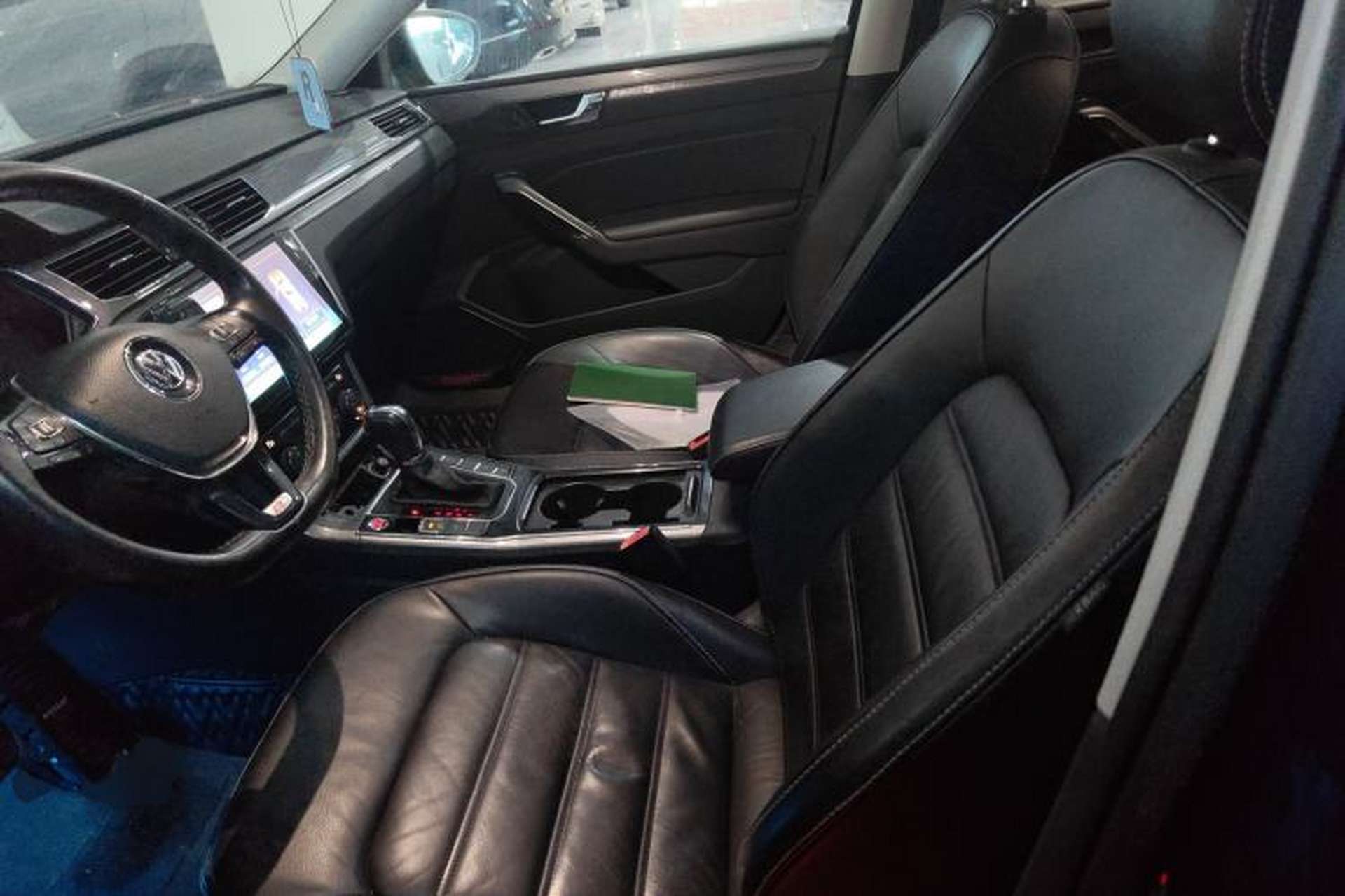 Used Volkswagen Passat 2017 330TSI DSG Luxury Edition Left Front Seat