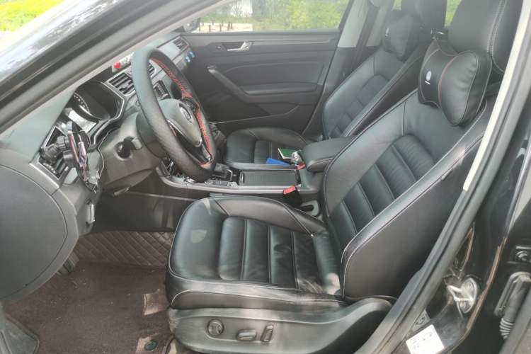Used Volkswagen Passat 2017 330TSI DSG Luxury Edition Left Front Seat