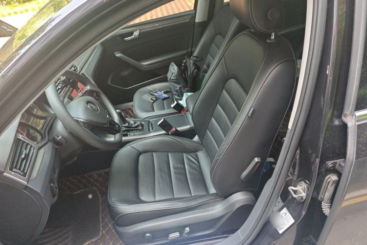 Used Volkswagen Passat 2017 1.8TSI DSG Government Procurement Version (CEA Engine) Left Front Seat