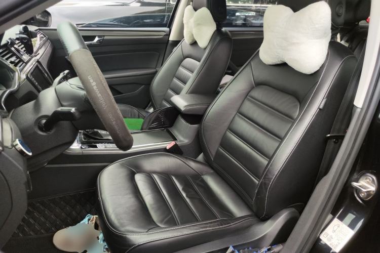 Used Volkswagen Passat 2017 280TSI DSG Luxury Edition Left Front Seat