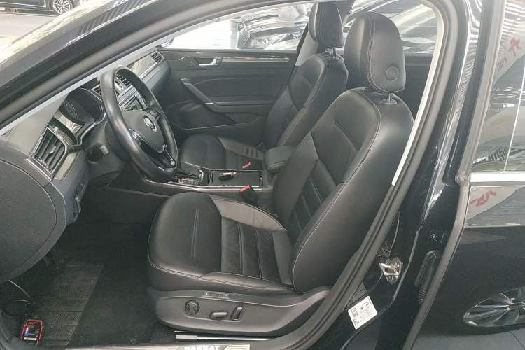 Used Volkswagen Passat 2017 330TSI DSG Prestige Edition Left Front Seat
