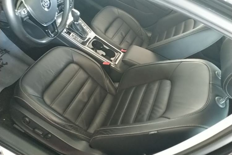 Used Volkswagen Passat 2017 330TSI DSG Luxury Edition Left Front Seat