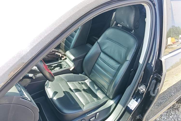 Used Volkswagen Passat 2017 330TSI DSG Prestige Edition Left Front Seat
