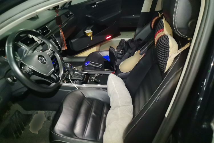 Used Volkswagen Passat 2017 330TSI DSG Luxury Edition Left Front Seat
