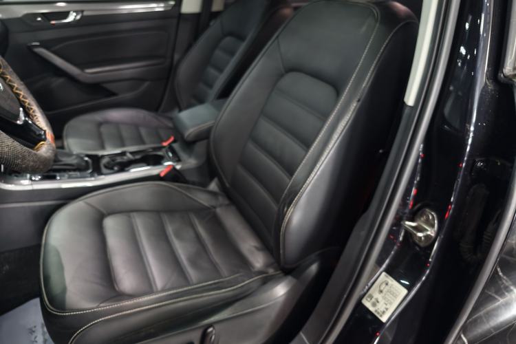 Used Volkswagen Passat 2017 330TSI DSG Luxury Edition Left Front Seat