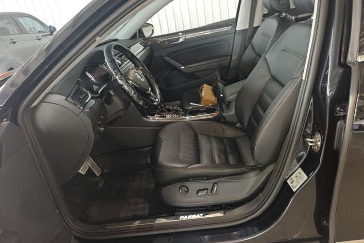 Used Volkswagen Passat 2017 330TSI DSG Prestige Edition Left Front Seat