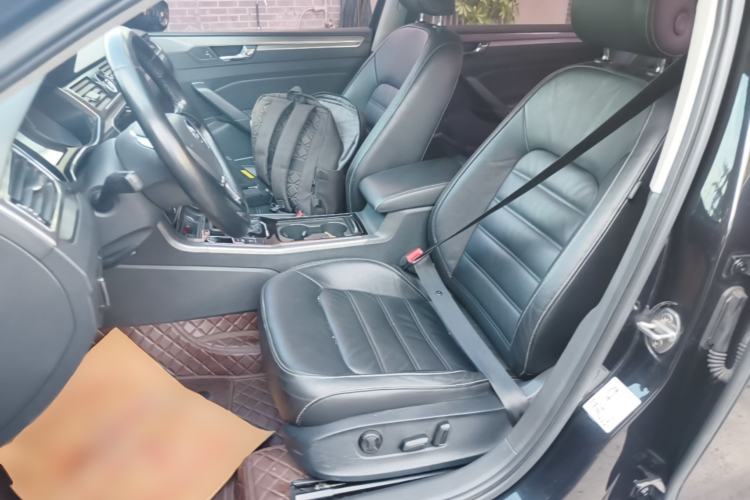 Used Volkswagen Passat 2017 330TSI DSG Luxury Edition Left Front Seat
