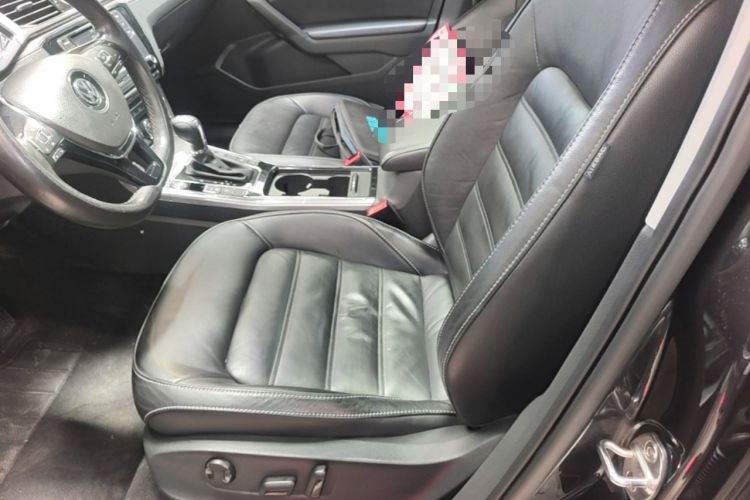 Used Volkswagen Passat 2017 330TSI DSG Luxury Edition Left Front Seat