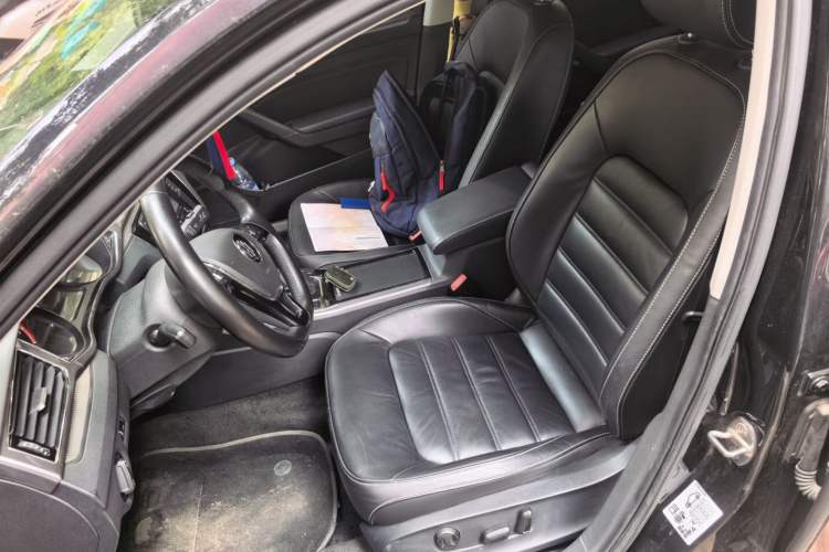 Used Volkswagen Passat 2017 280TSI DSG Luxury Edition Left Front Seat