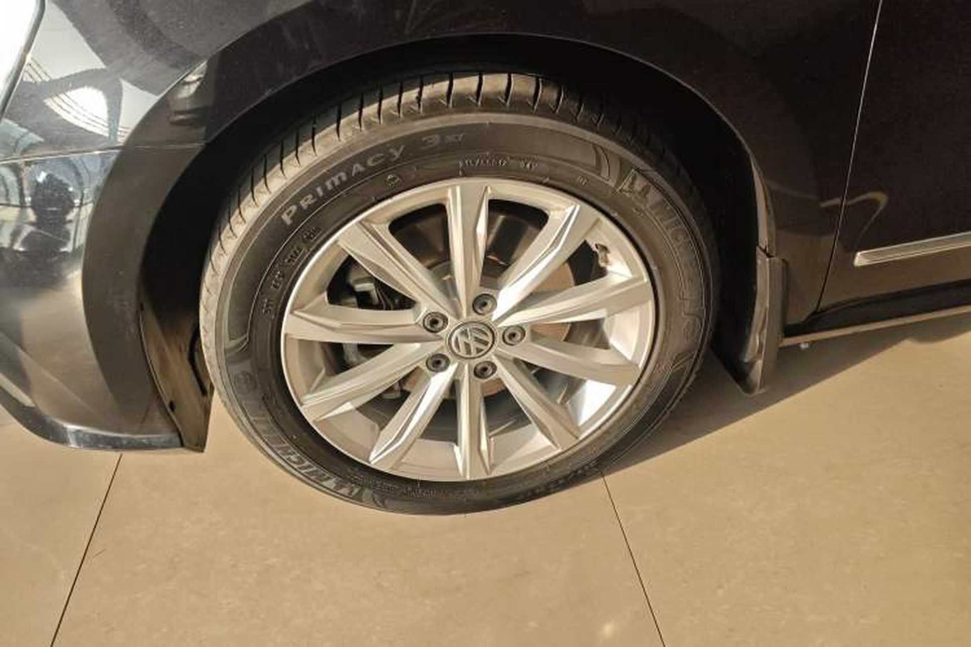 Used Volkswagen Passat 2017 330TSI DSG Luxury Edition Left Front Wheel Hub