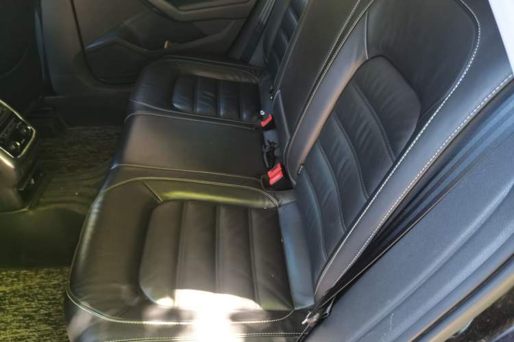 Used Volkswagen Passat 2017 330TSI DSG Luxury Edition Left Rear Seat