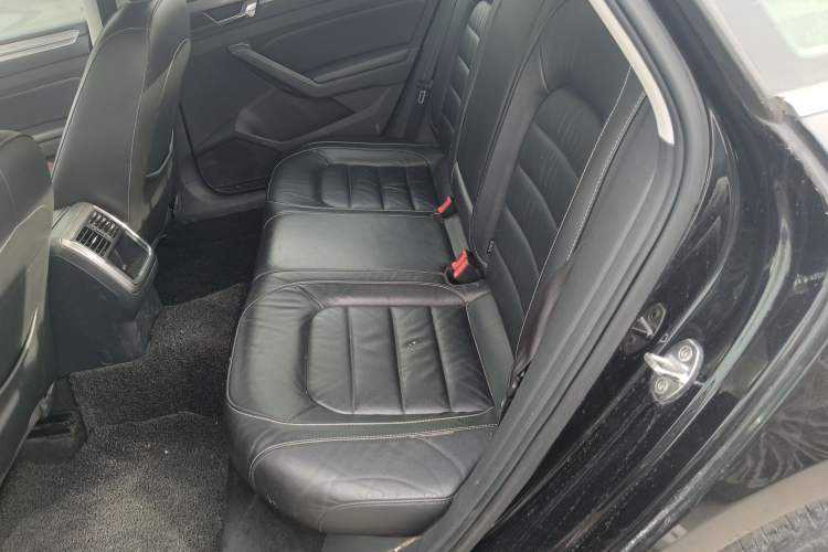 Used Volkswagen Passat 2017 330TSI DSG Luxury Edition Left Rear Seat