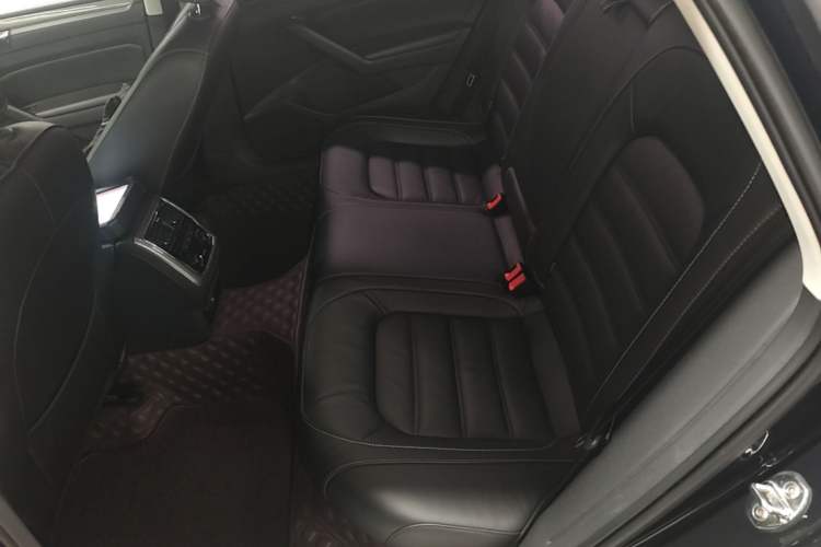Used Volkswagen Passat 2017 330TSI DSG Luxury Edition Left Rear Seat