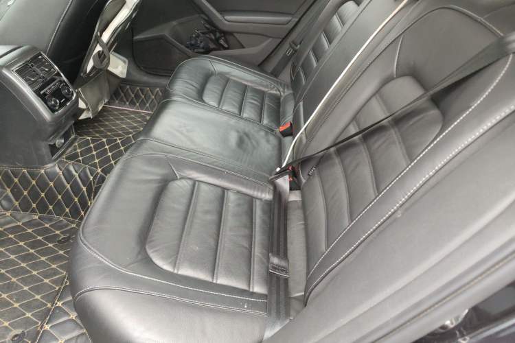 Used Volkswagen Passat 2017 330TSI DSG Luxury Edition Left Rear Seat