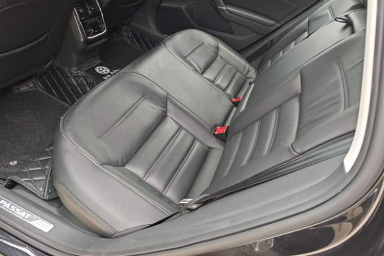 Used Volkswagen Passat 2017 330TSI DSG Prestige Edition Left Rear Seat