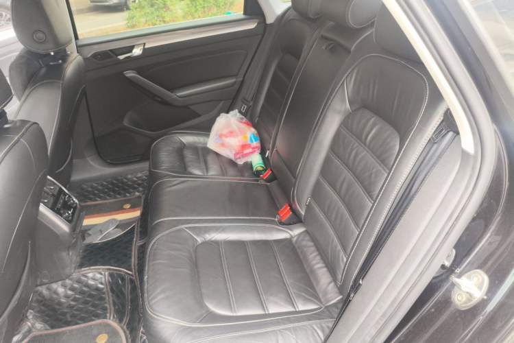 Used Volkswagen Passat 2017 330TSI DSG Luxury Edition Left Rear Seat