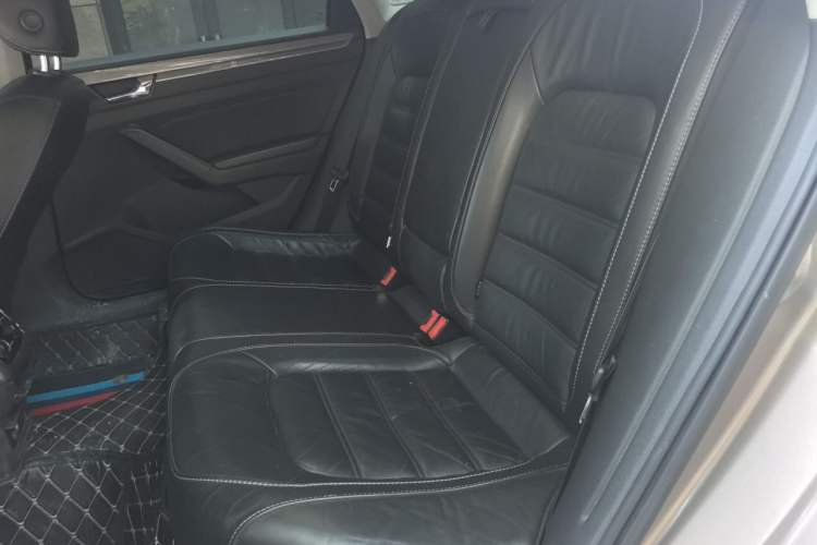 Used Volkswagen Passat 2017 330TSI DSG Luxury Edition Left Rear Seat