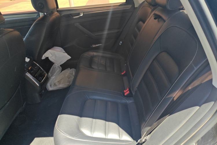 Used Volkswagen Passat 2017 280TSI DSG Luxury Edition Left Rear Seat