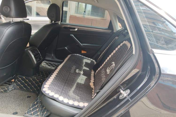 Used Volkswagen Passat 2017 330TSI DSG Luxury Edition Left Rear Seat