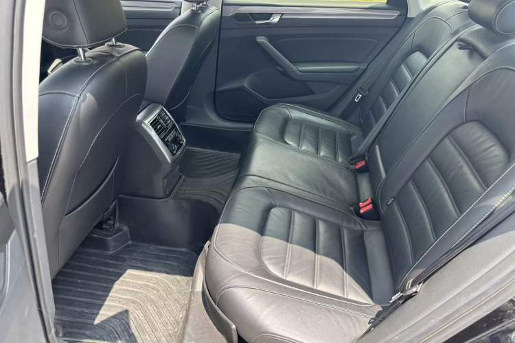 Used Volkswagen Passat 2017 330TSI DSG Luxury Edition Left Rear Seat