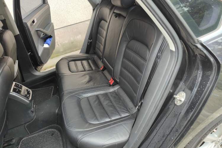 Used Volkswagen Passat 2017 330TSI DSG Luxury Edition Left Rear Seat