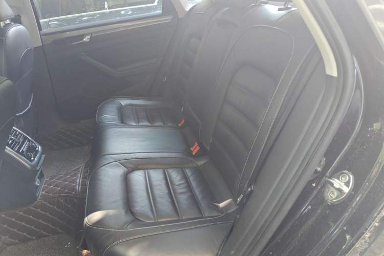 Used Volkswagen Passat 2017 280TSI DSG Luxury Edition Left Rear Seat
