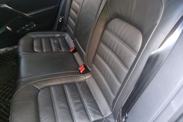 Used Volkswagen Passat 2017 330TSI DSG Luxury Edition Left Rear Seat