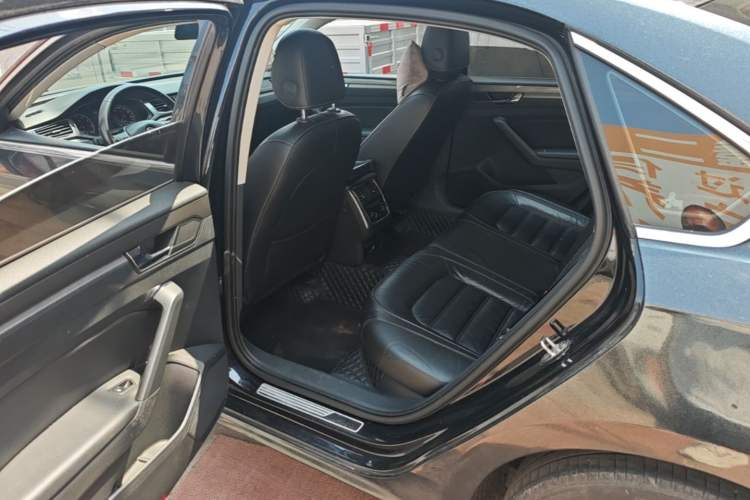 Used Volkswagen Passat 2017 330TSI DSG Luxury Edition Left Rear Seat