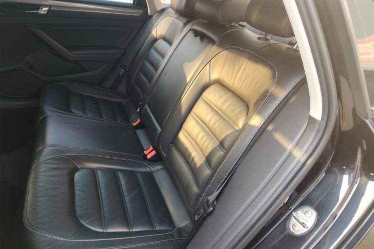Used Volkswagen Passat 2017 330TSI DSG Luxury Edition Left Rear Seat